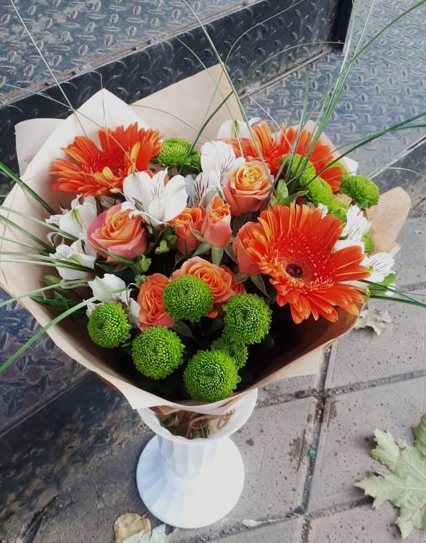 Букет цветов из: Герберы, Хризантемы, Альстромерии и Розы в Петропавловской Краснодарского края