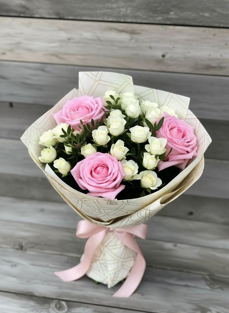 Букет цветов из: Розы в Петропавловской Краснодарского края