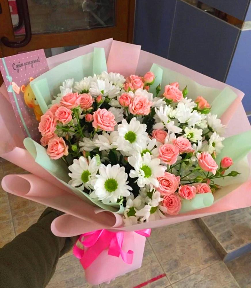 Букет цветов из: Розы и Хризантемы в Петропавловской Краснодарского края