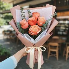 Букет цветов из:  Розы в Петропавловской Краснодарского края