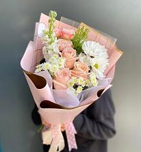 Букет цветов из:  Хризантемы и Розы в Петропавловской Краснодарского края