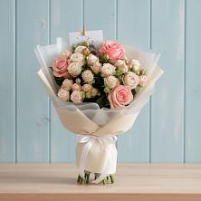 Букет цветов из:  Розы в Петропавловской Краснодарского края